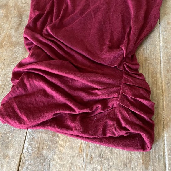 Sleeveless Statement Top - Picture 3 of 4